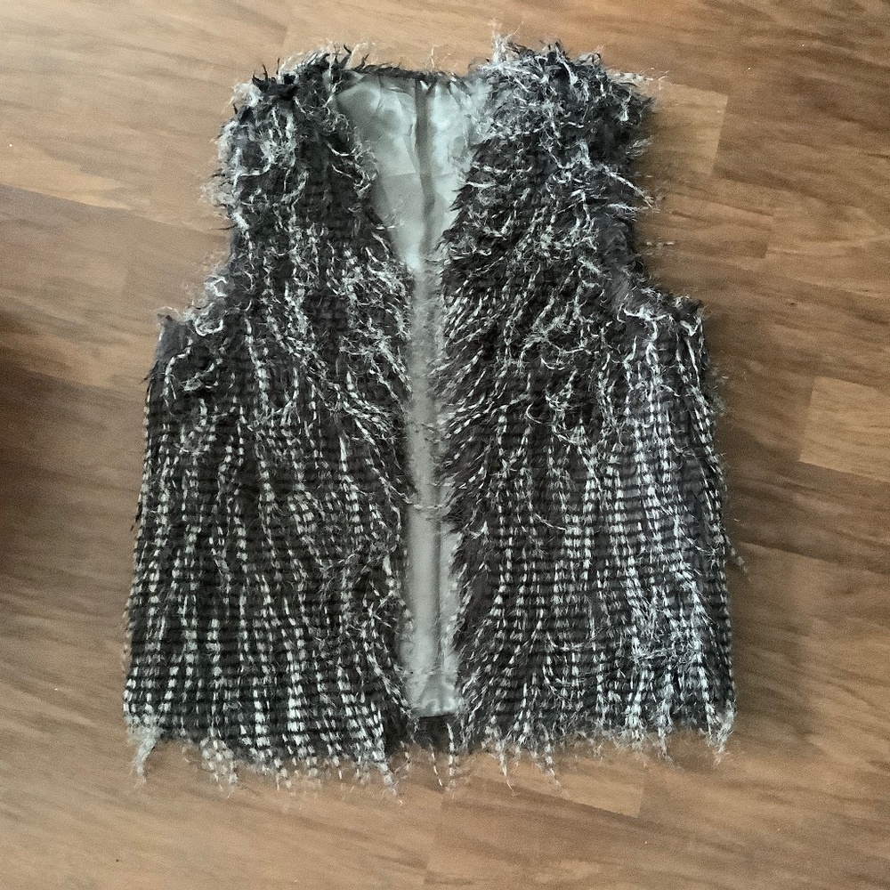 Synthetic faux feather vest